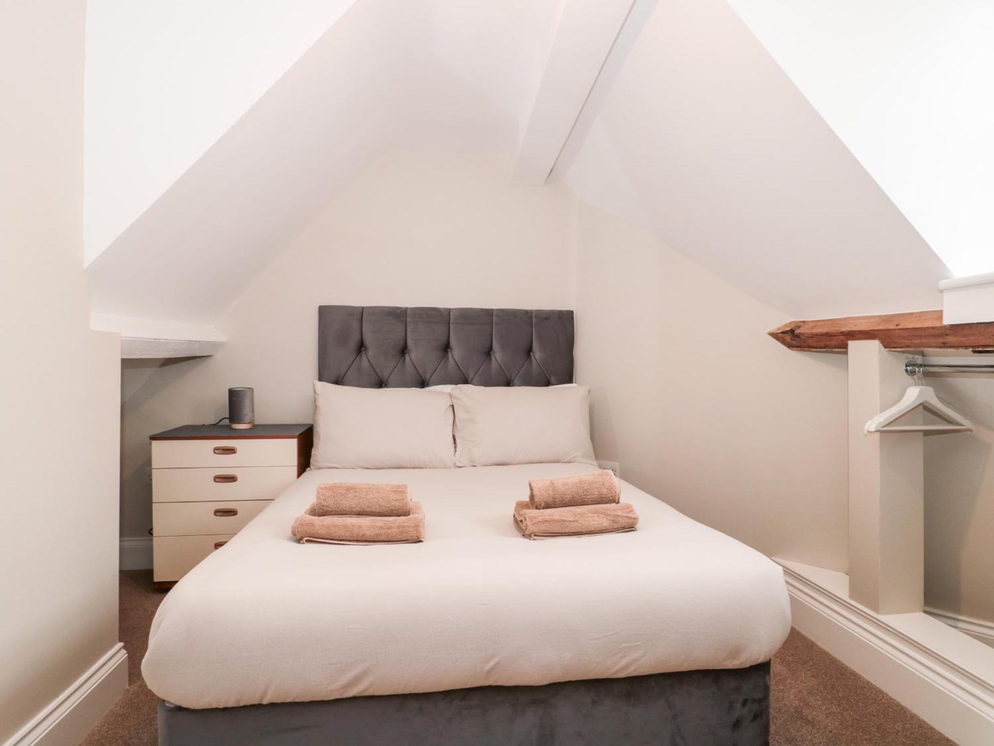 Purbeck Hotel Apartments - Flat 5 スワネージ エクステリア 写真